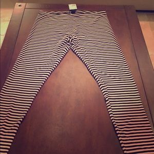 Black and white H&M leggings new with tags